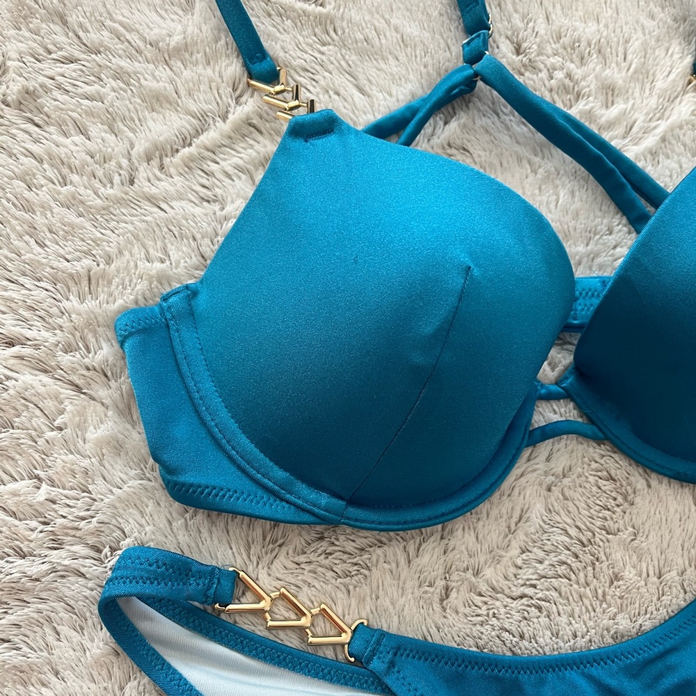 Victoria’s Secret gold detail sexy cheeky push-up bikini adjustable straps 32 D